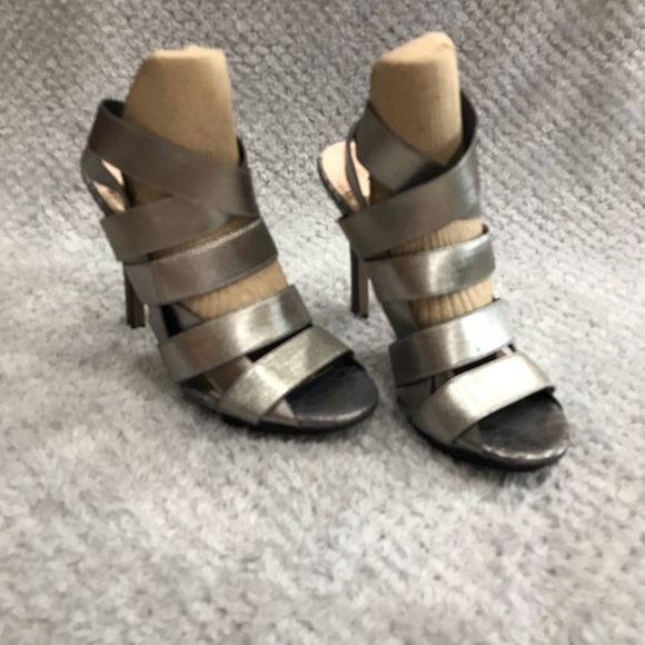 BCBG Gray Snakeskin Stretchy Strap Heels 
5” Heel
Size 7.5 
No Shoebox - Picture 9 of 11